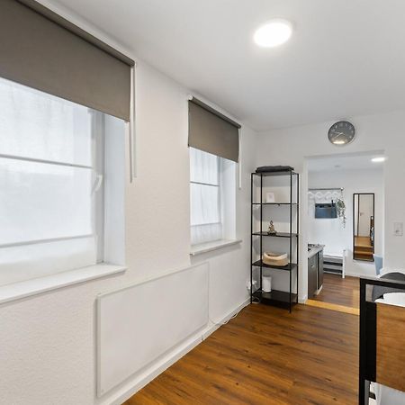 Modernes Apartement Am Rhein In Ruhiger Lage Кёльн Экстерьер фото