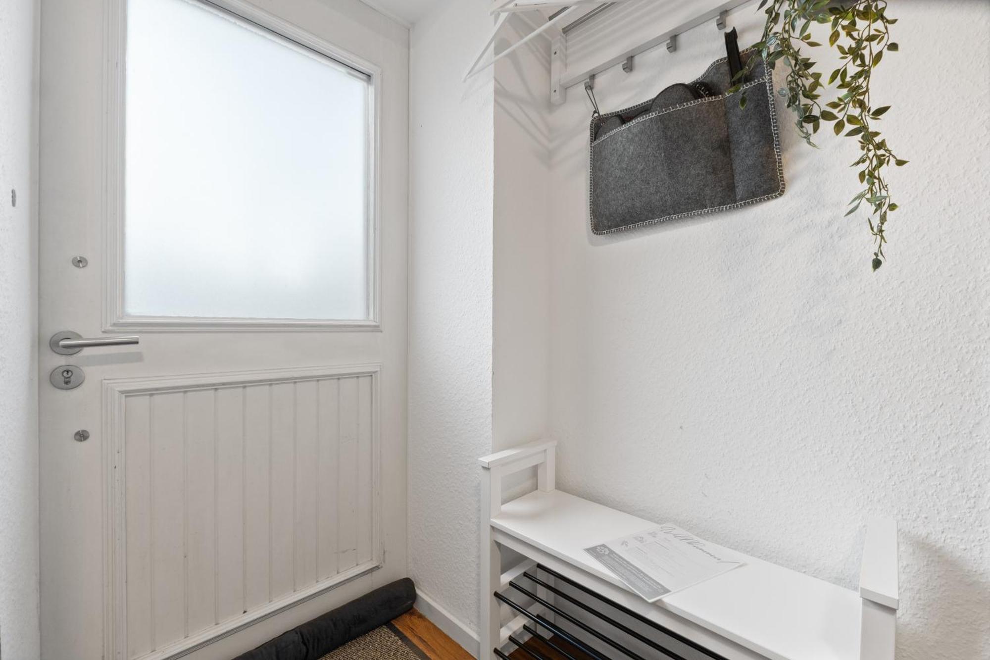 Modernes Apartement Am Rhein In Ruhiger Lage Кёльн Экстерьер фото