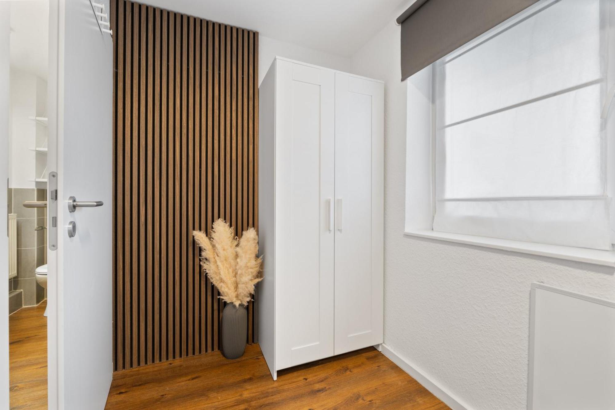 Modernes Apartement Am Rhein In Ruhiger Lage Кёльн Экстерьер фото